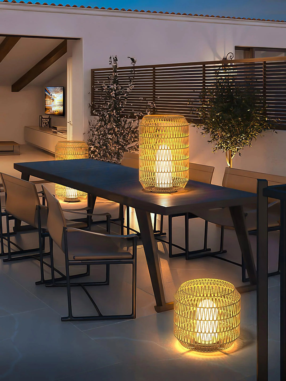 Modern Woven Rattan Outdoor Lamp