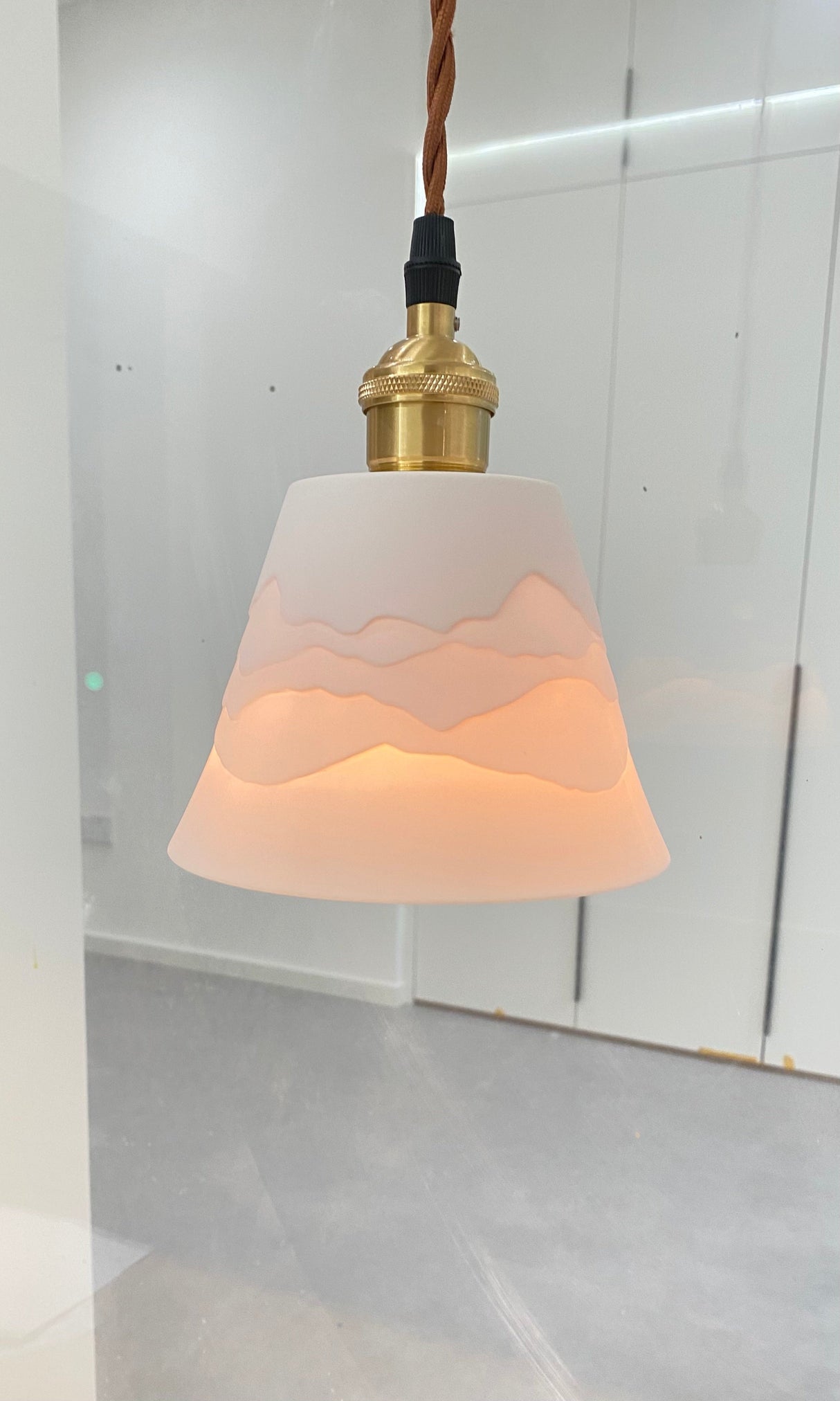 Mountains Shadow Ceramic Pendant Lamp