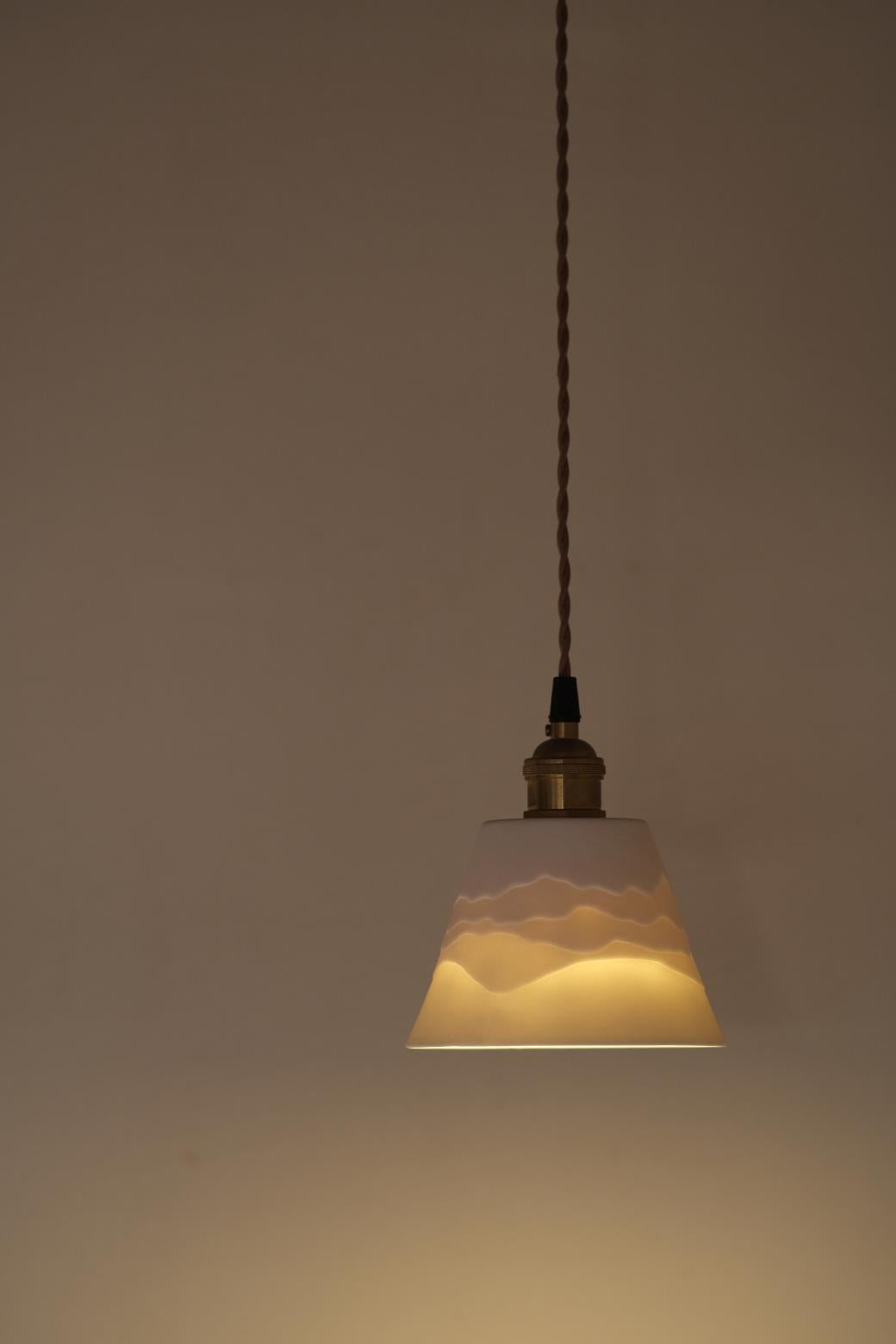Mountains Shadow Ceramic Pendant Lamp