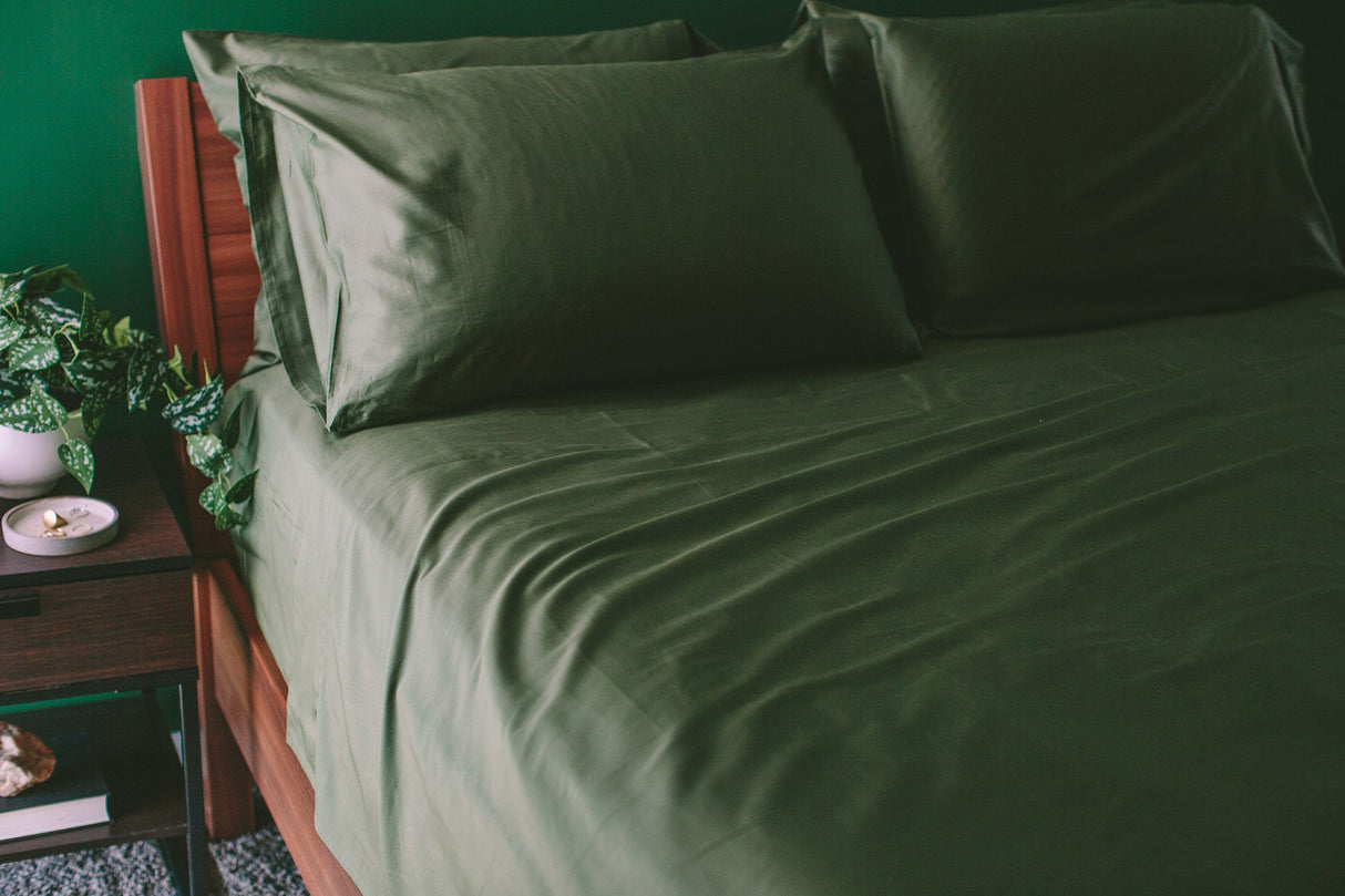 Sateen Organic Cotton Sheet Set + Pillowcases