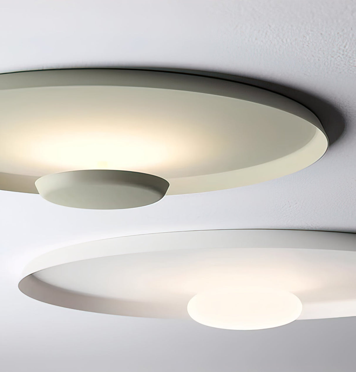 OLEV Overfly Plus Ceiling Light