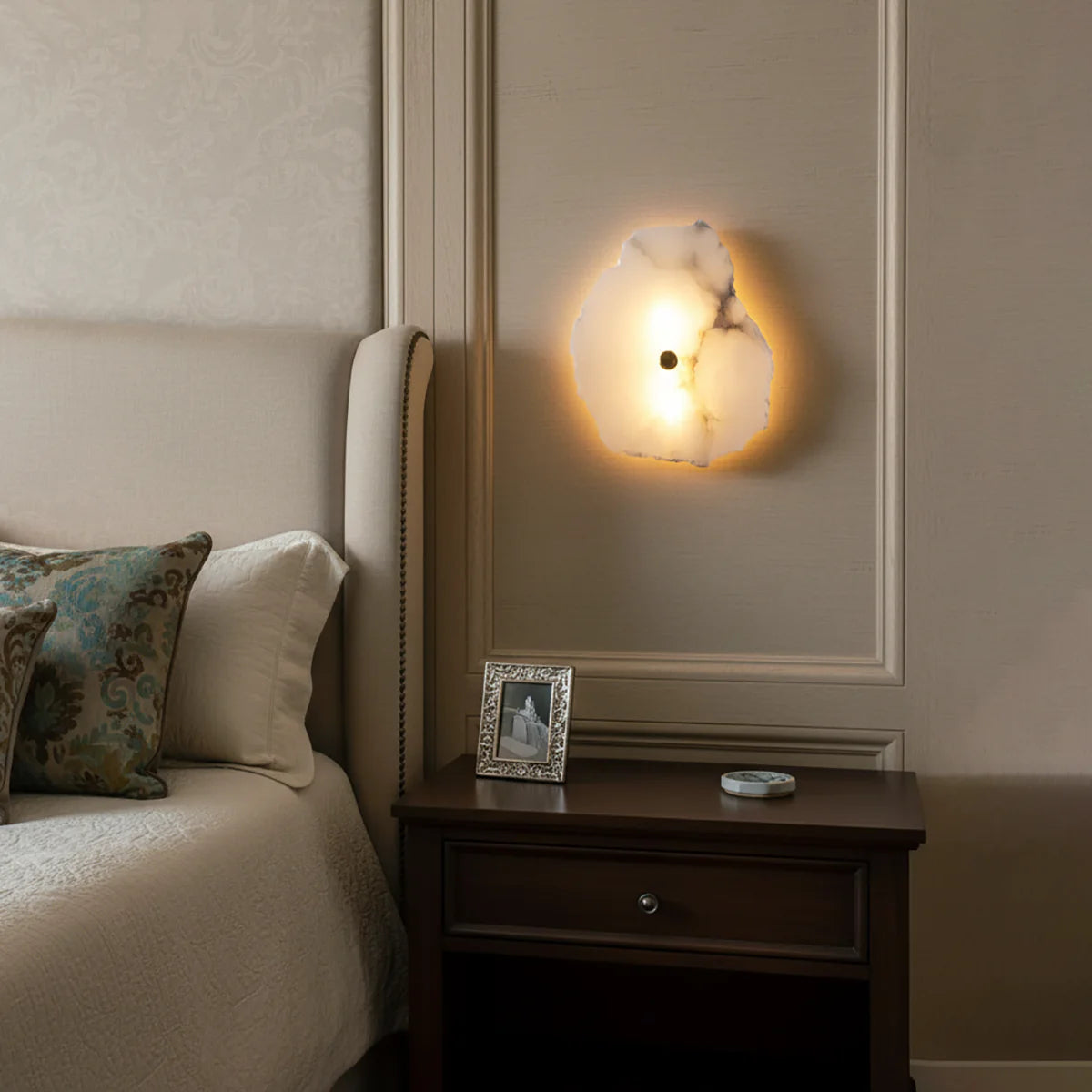 Petra Alabaster Wall Lamp