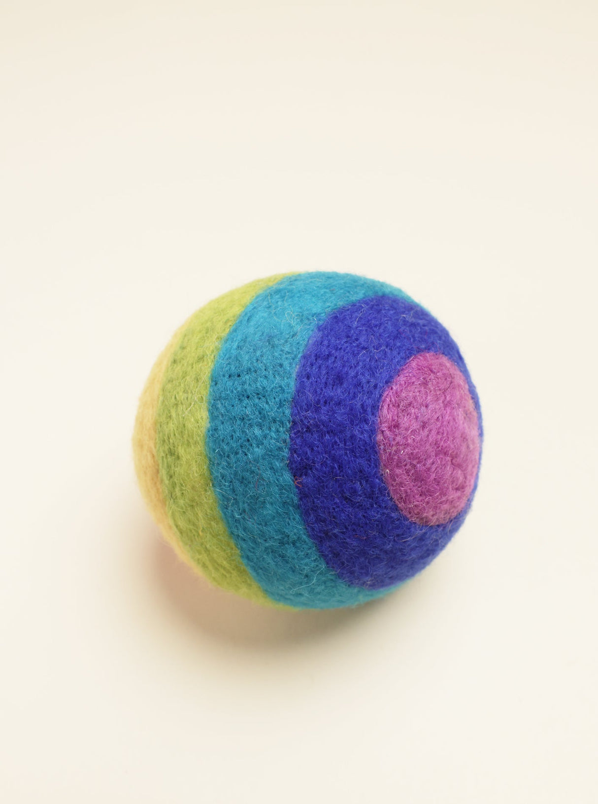 RAINBOW WOOL DOG BALL