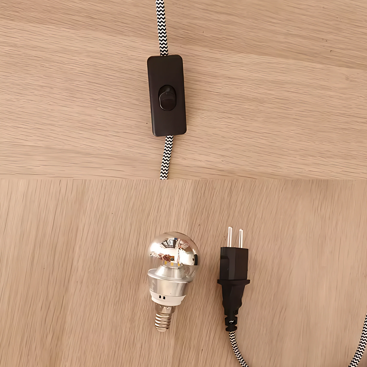 Chrome Spheres Bauhaus Lamp