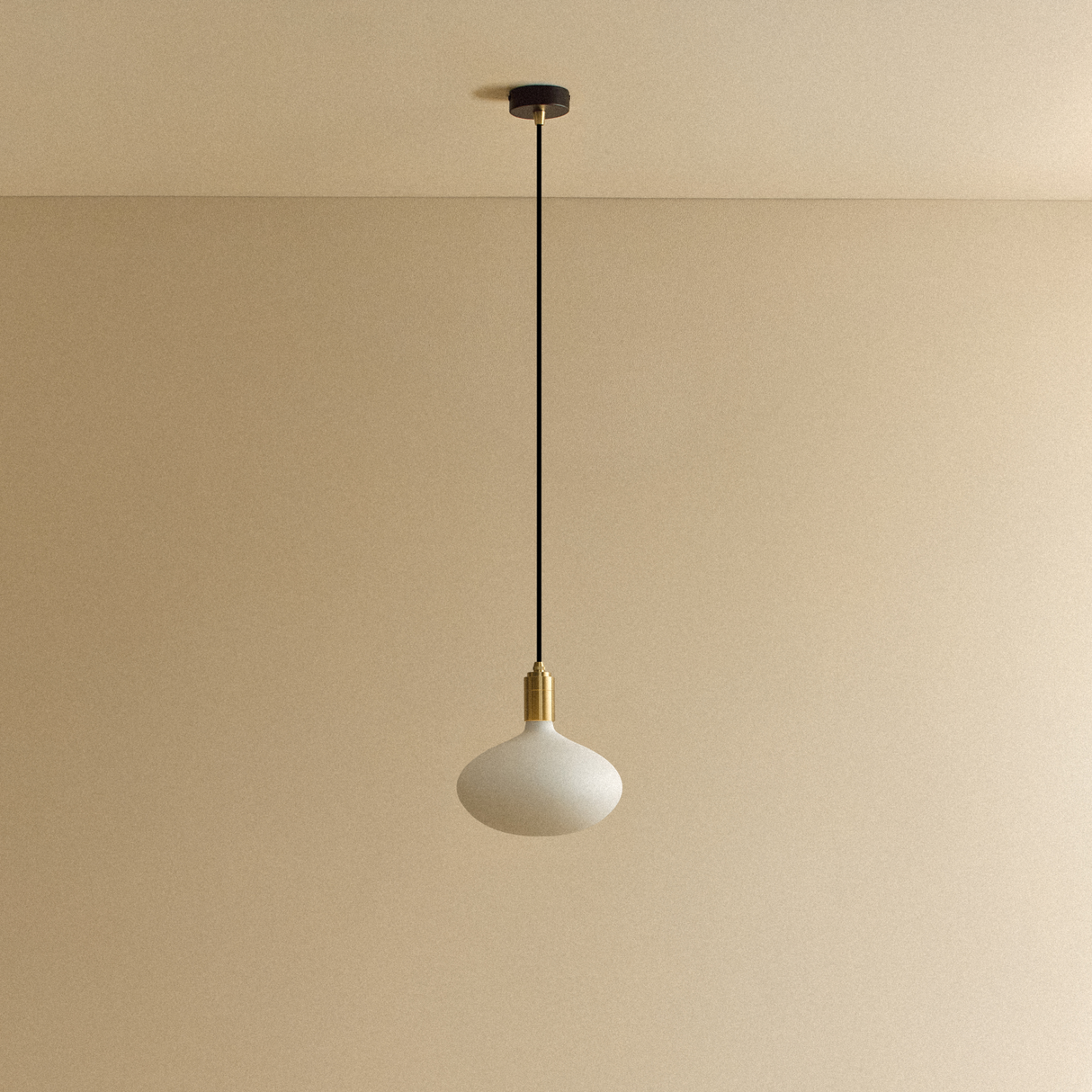 Oval II Pendant Light in Brass