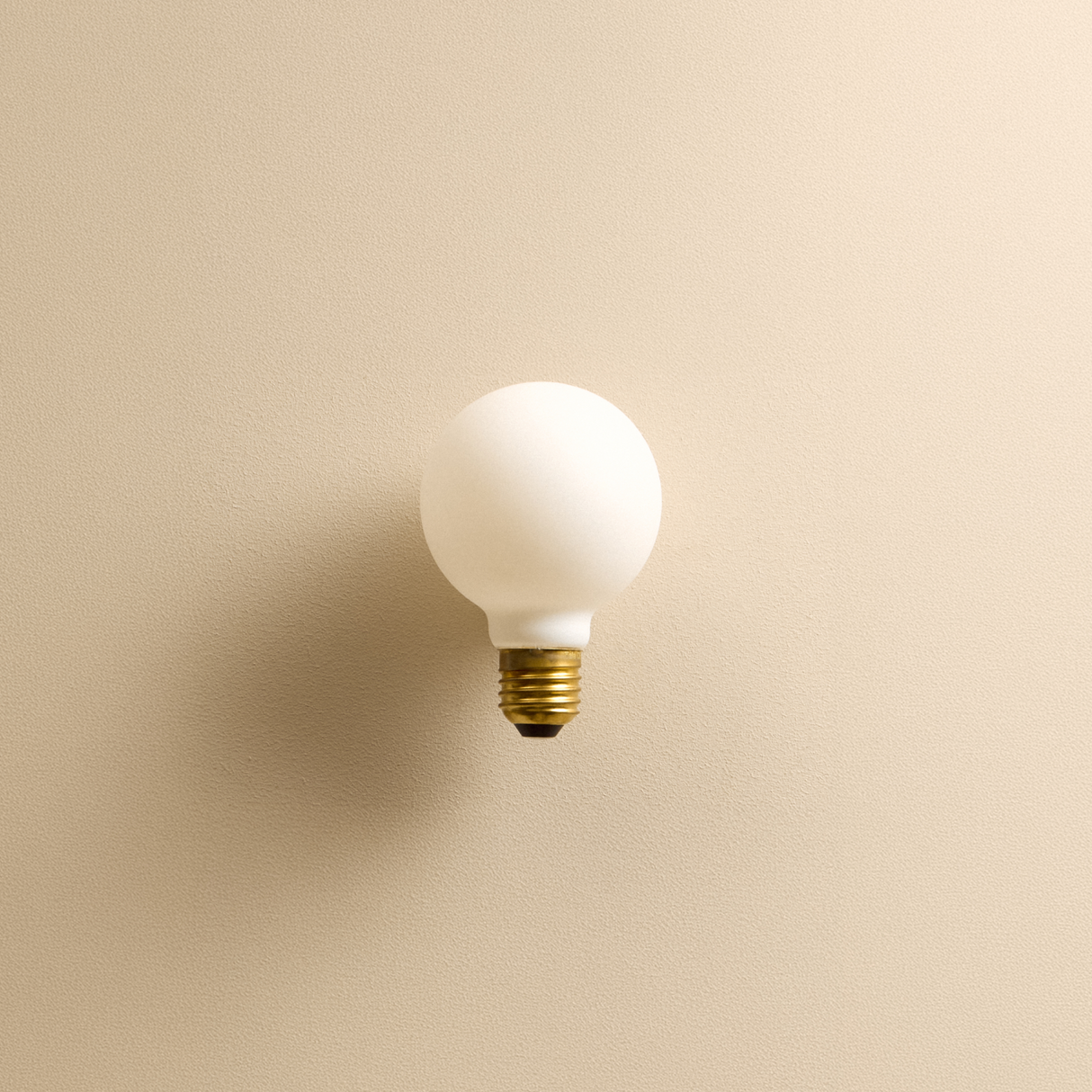 Sphere II E26 Dim-to-Warm LED Bulb