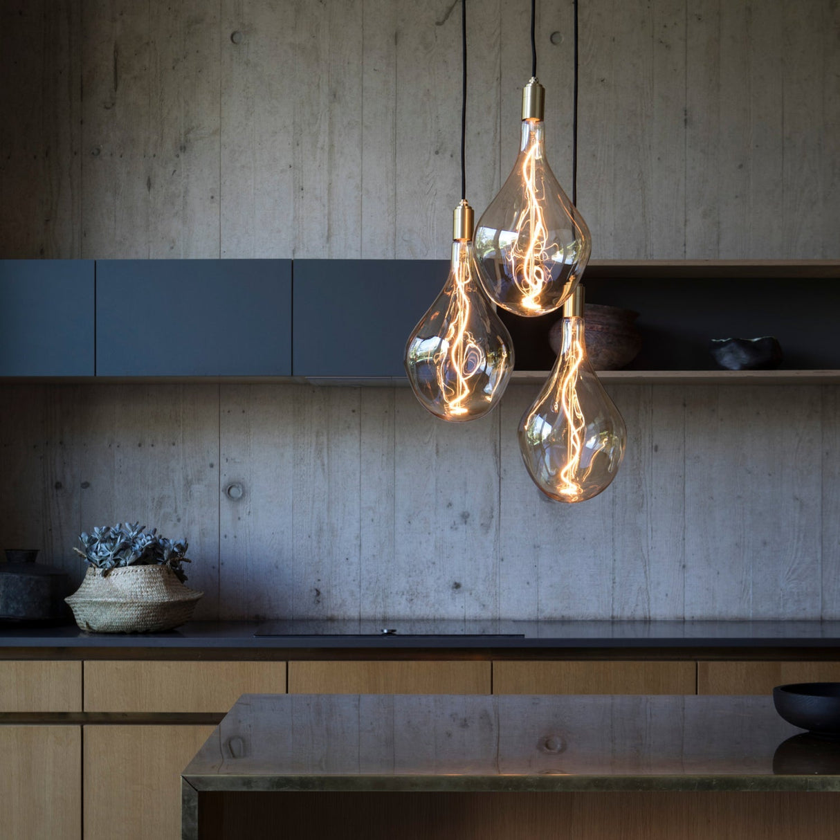 Triple Pendant in Brass + Voronoi III