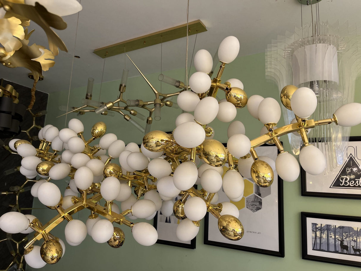 Valiant Chandelier, Horizontal