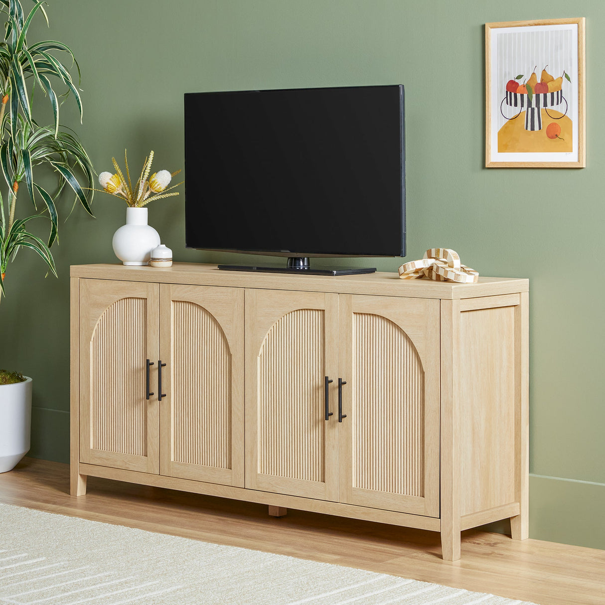 Sasha Modern Reeded Sideboard / TV Stand