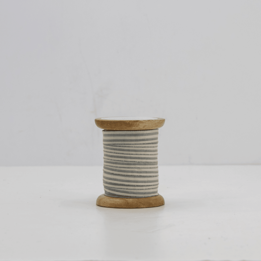 Ribbon in White and Grey