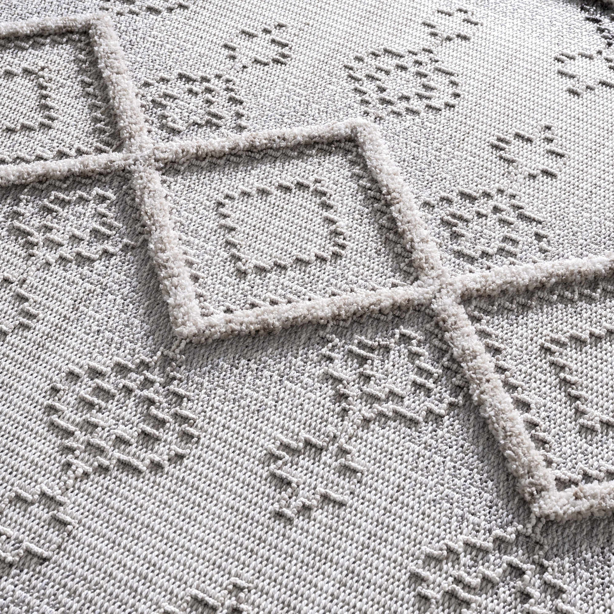 Amaga High-Low Rustic Rug