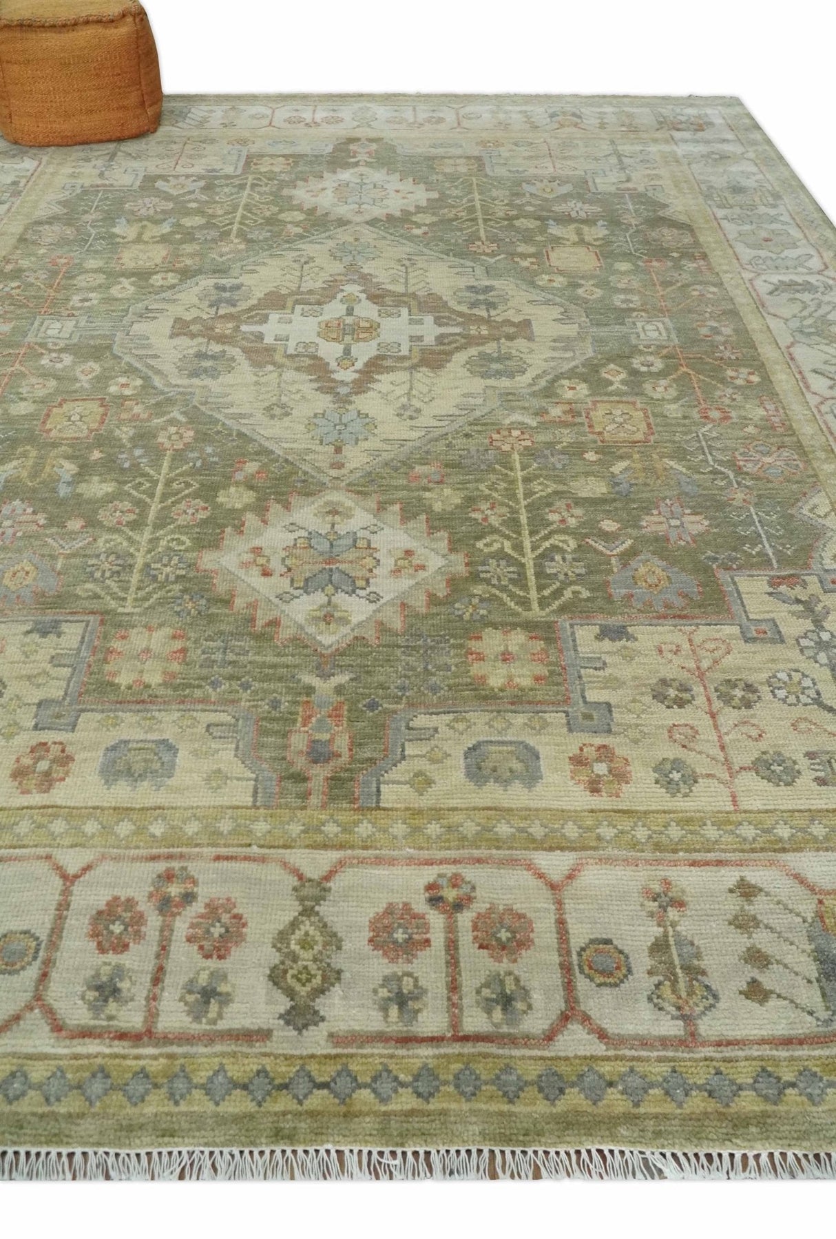 Antique Style Green, Ivory and Beige Hand knotted Heriz Serapi Multi Size wool Area Rug