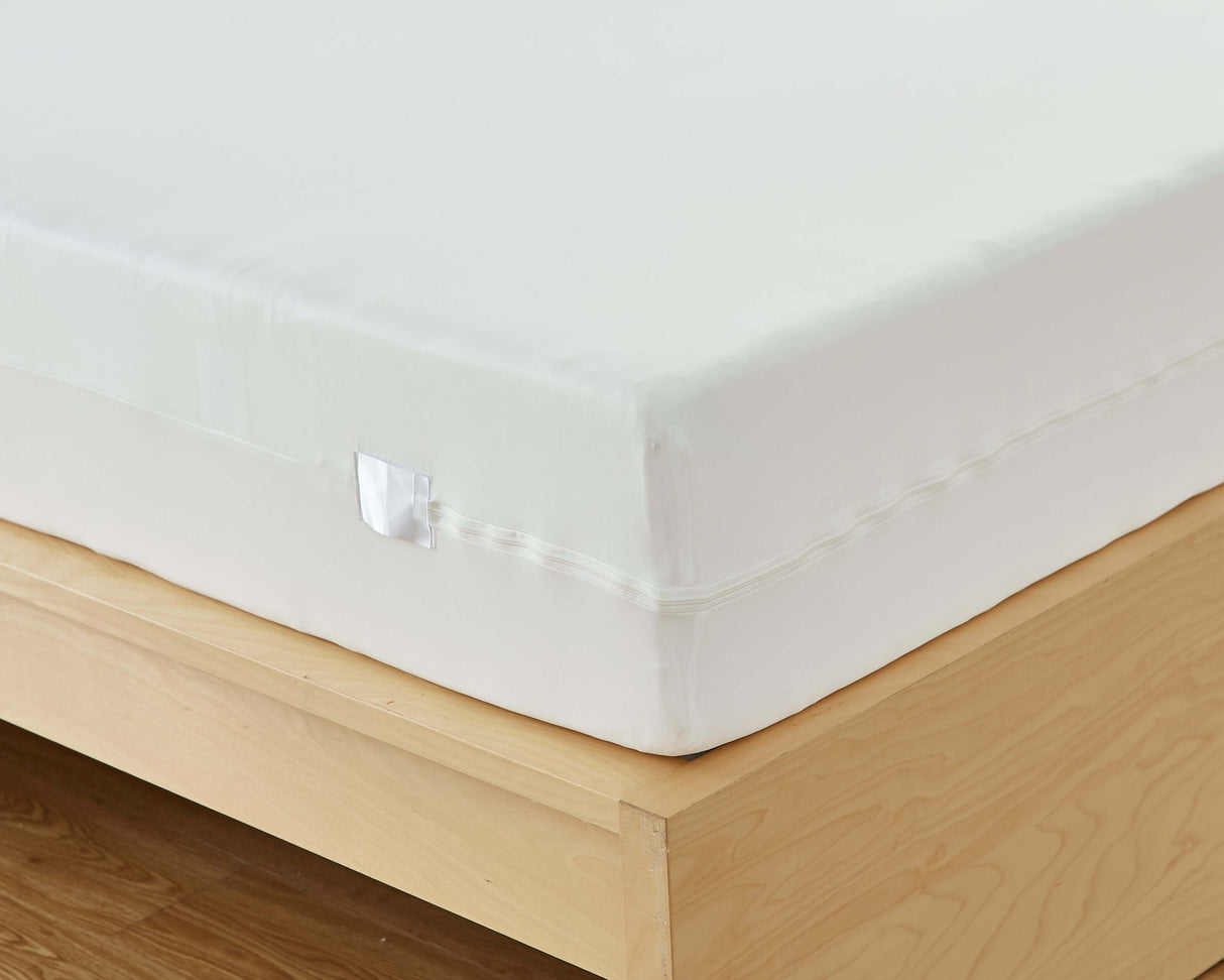 Bargoose BedBug Solution™ Hybrid Zippered Mattress Encasing - Stretches To Fit 9-12" Mattresses