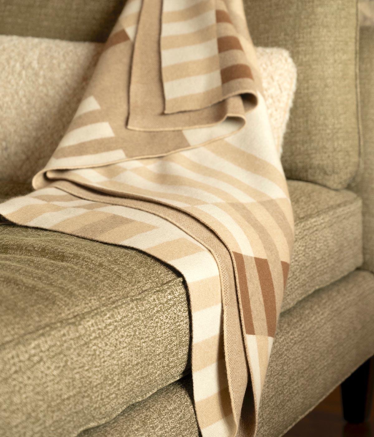 Bauhaus Cognac Knit Cashmere Throw