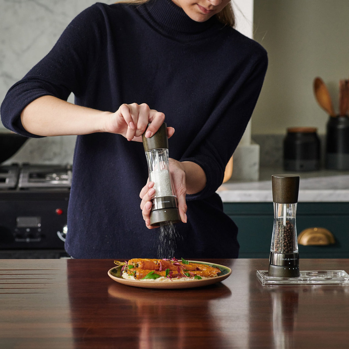 Cole & Mason Derwent Black Wood Salt & Pepper Mill