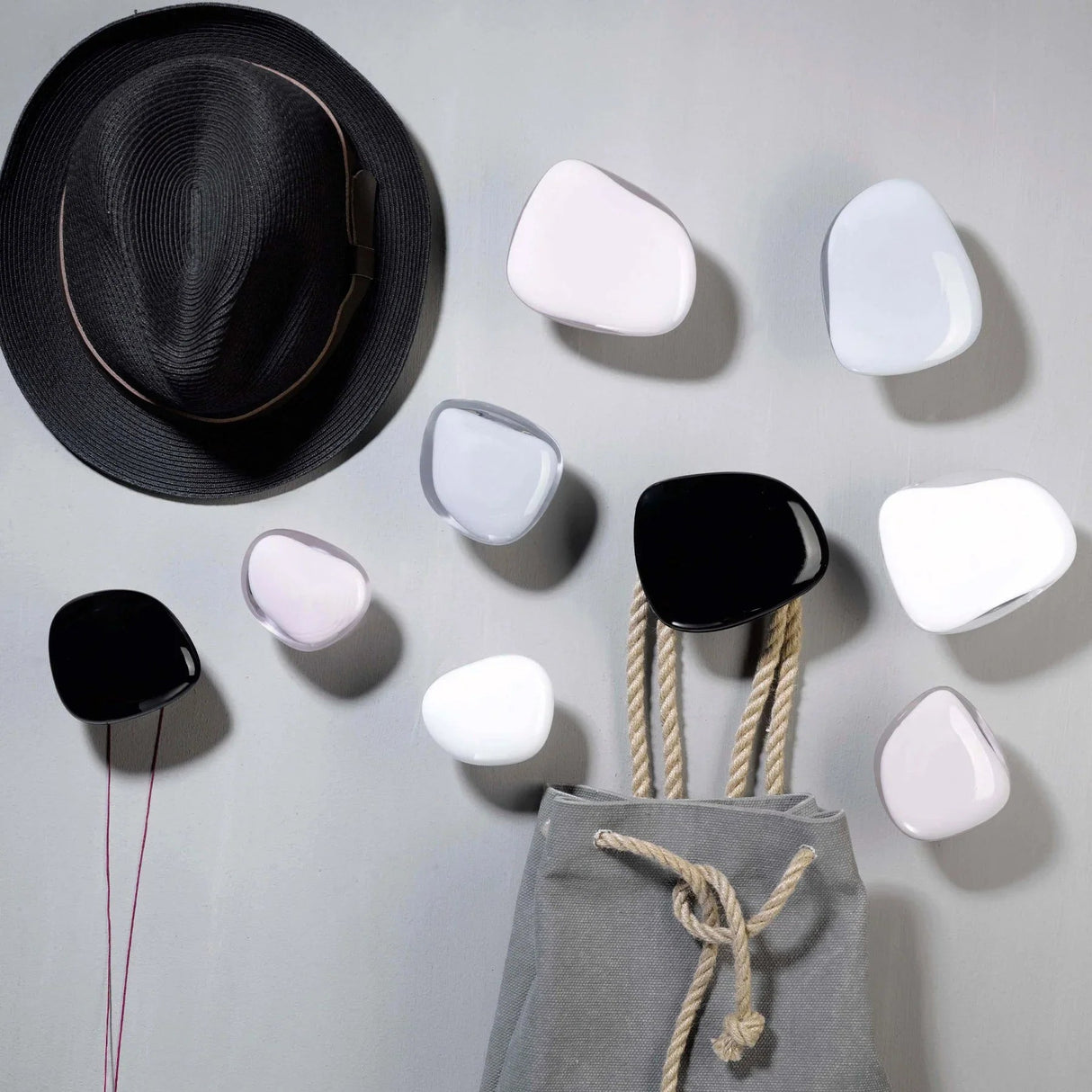 Pebbles Hanger / Knob Small