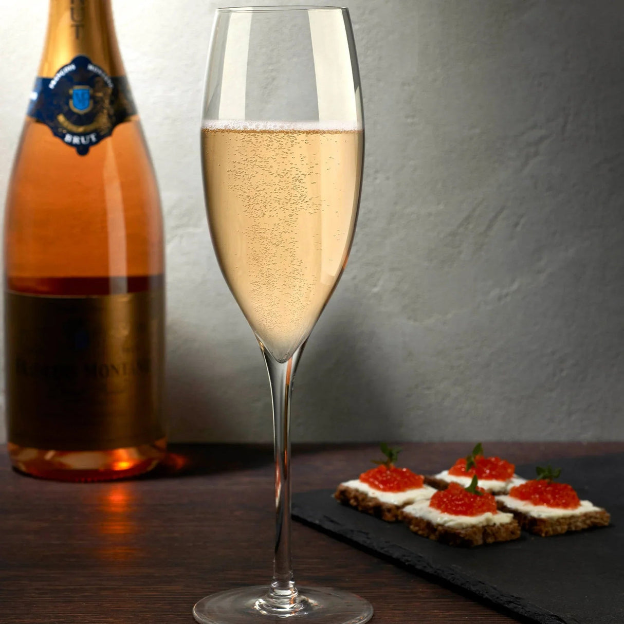 Dimple Set of 2 Champagne Glasses