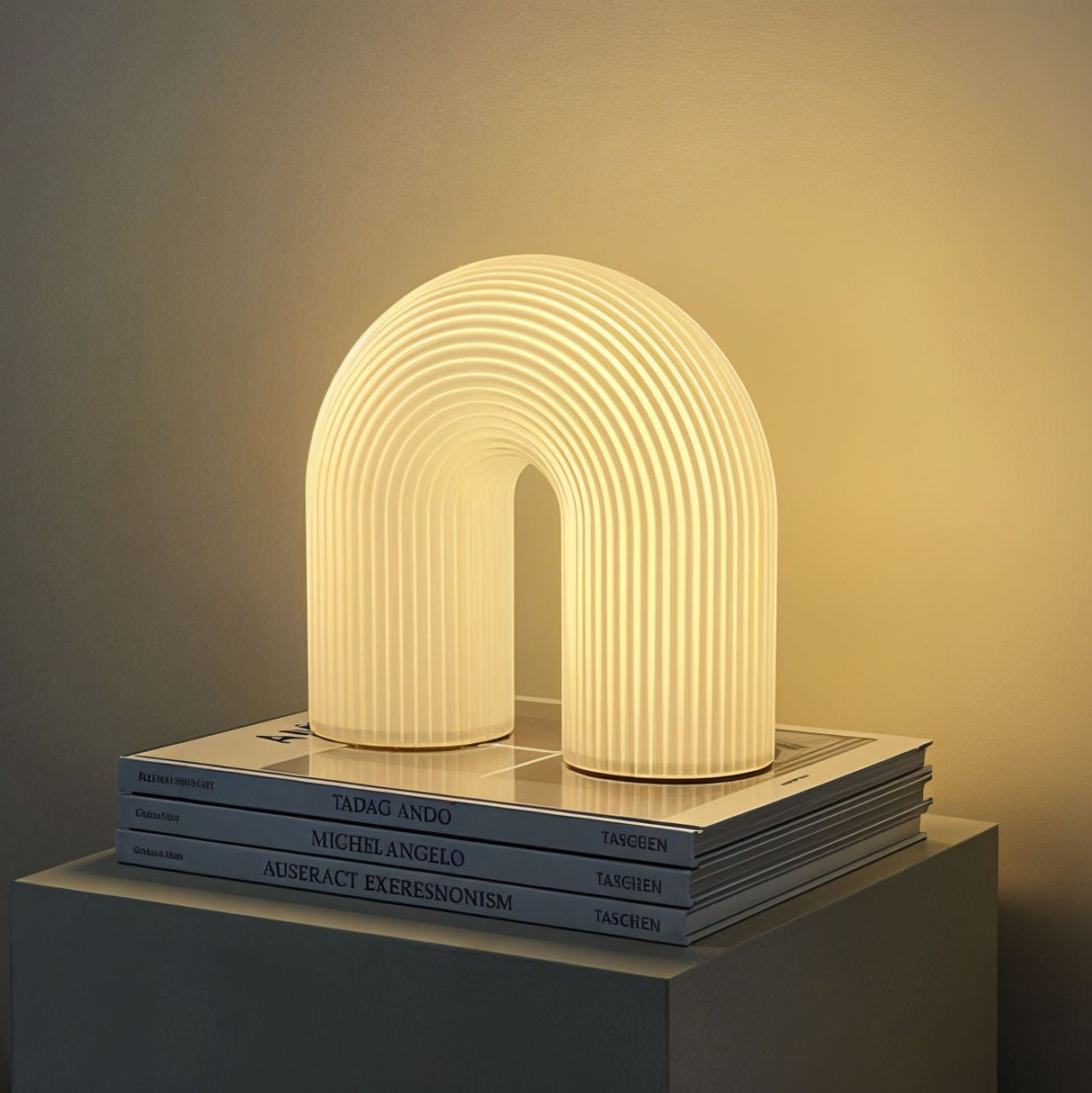Vuelta Arch Table Lamp
