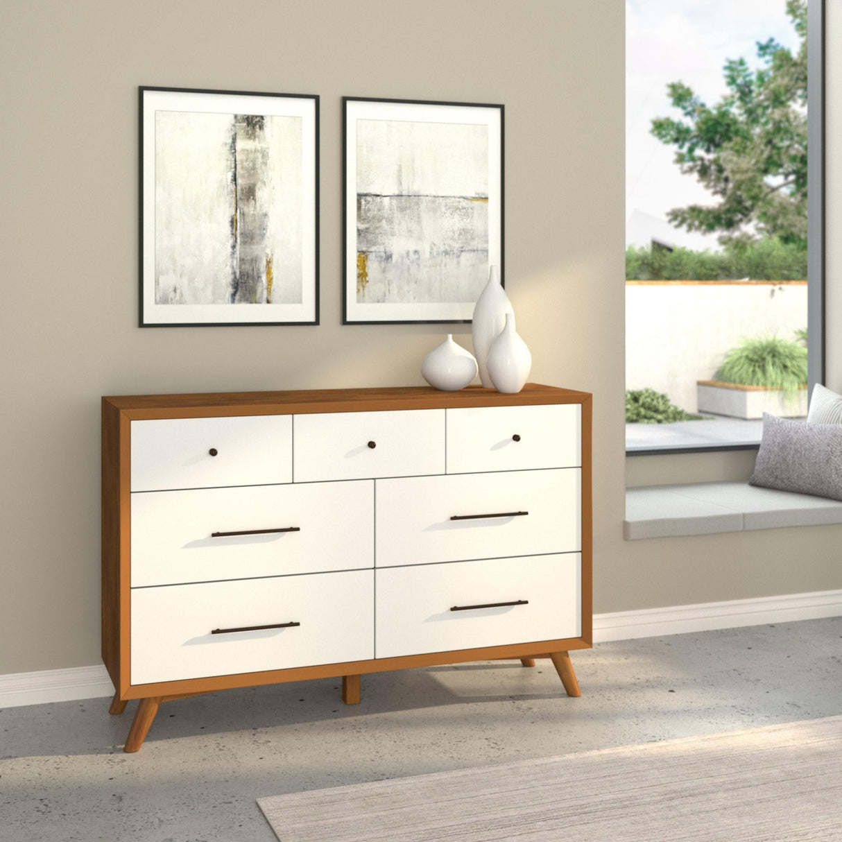 Flynn Dresser, Chestnut/White