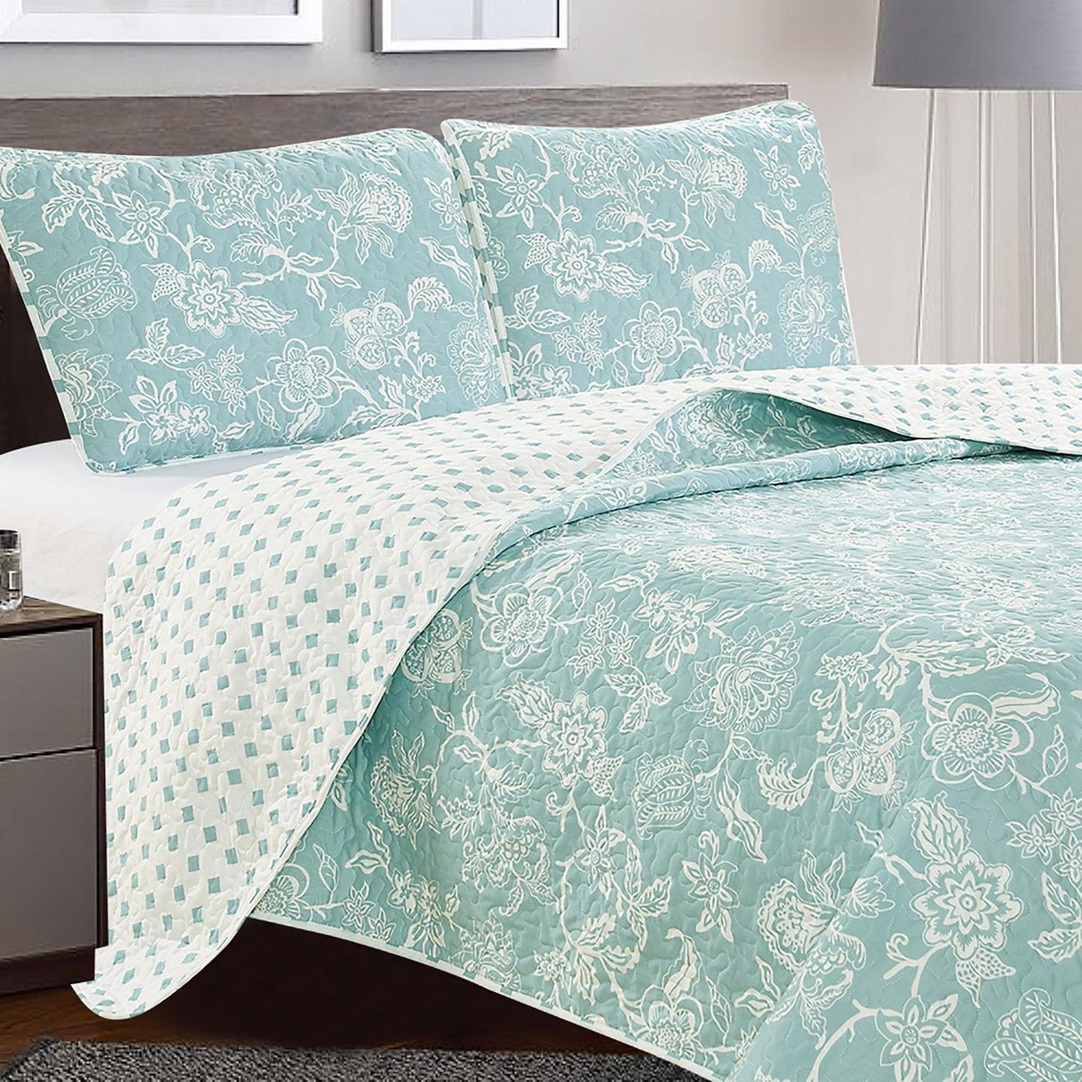 3-Piece Floral Quilt - Emma Collection