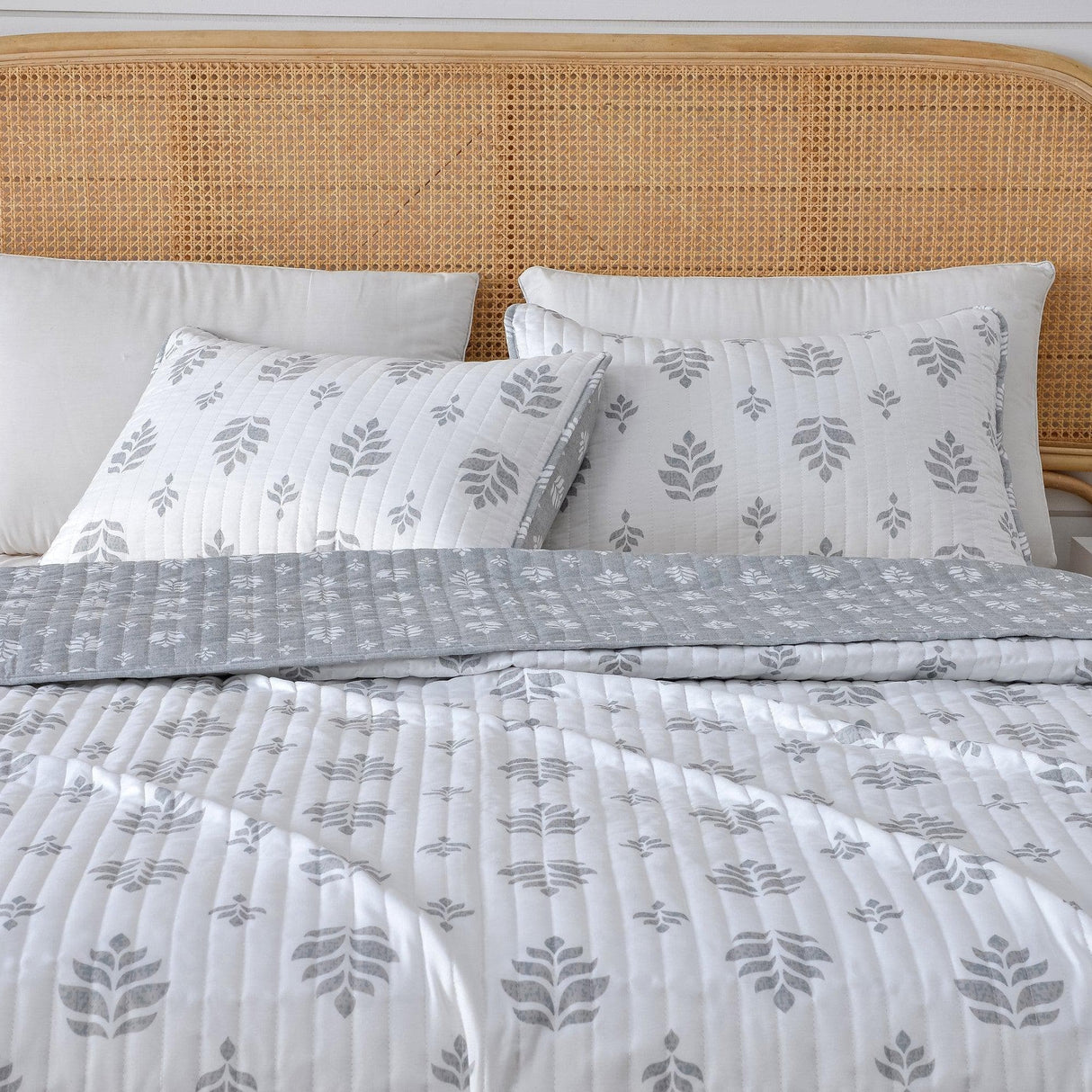 3-Piece French Floral Quilt - Colette Collection