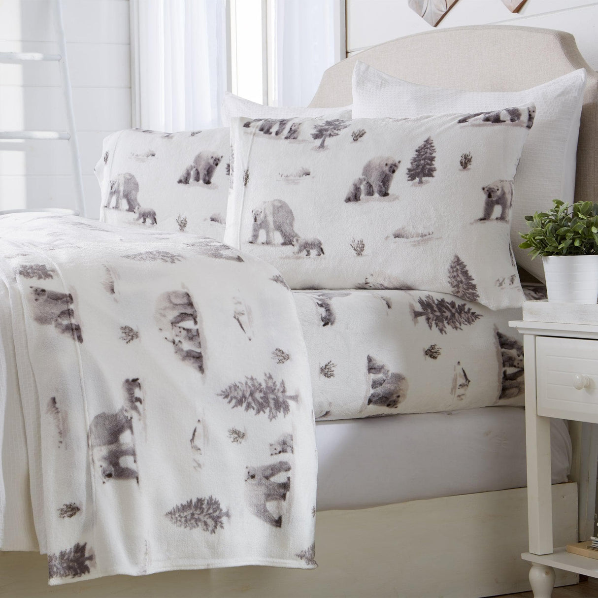 4-Piece Printed Plush Sheet - Velvet Luxe Collection