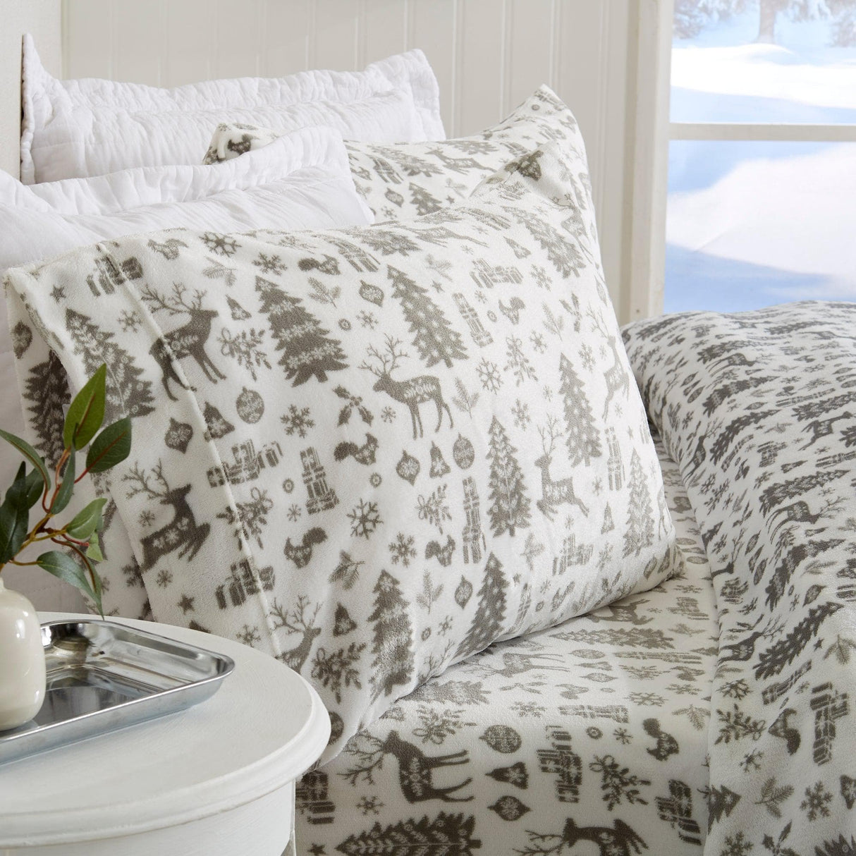 4-Piece Printed Plush Sheet - Velvet Luxe Collection