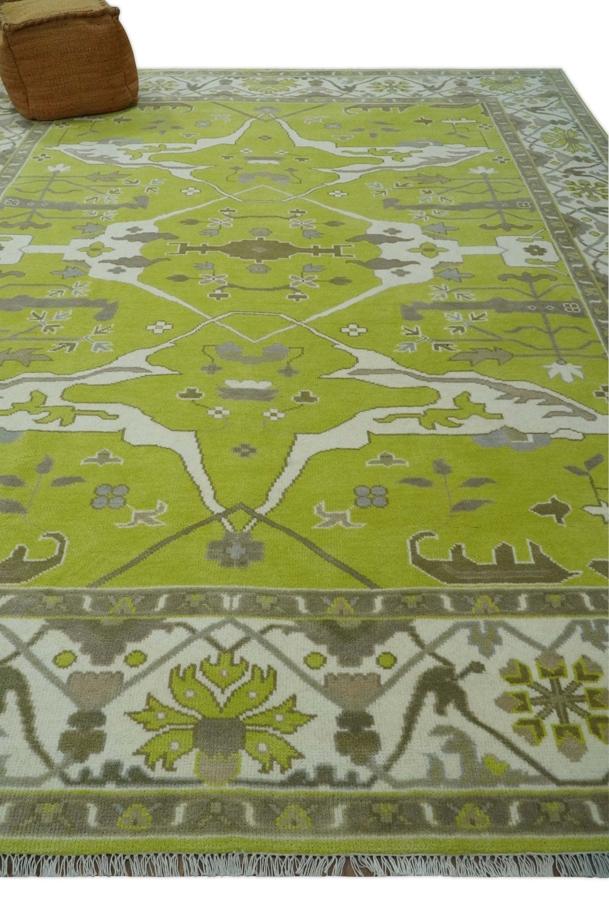 Green and Ivory Hand knotted Oriental Oushak Multi Size wool Area Rug