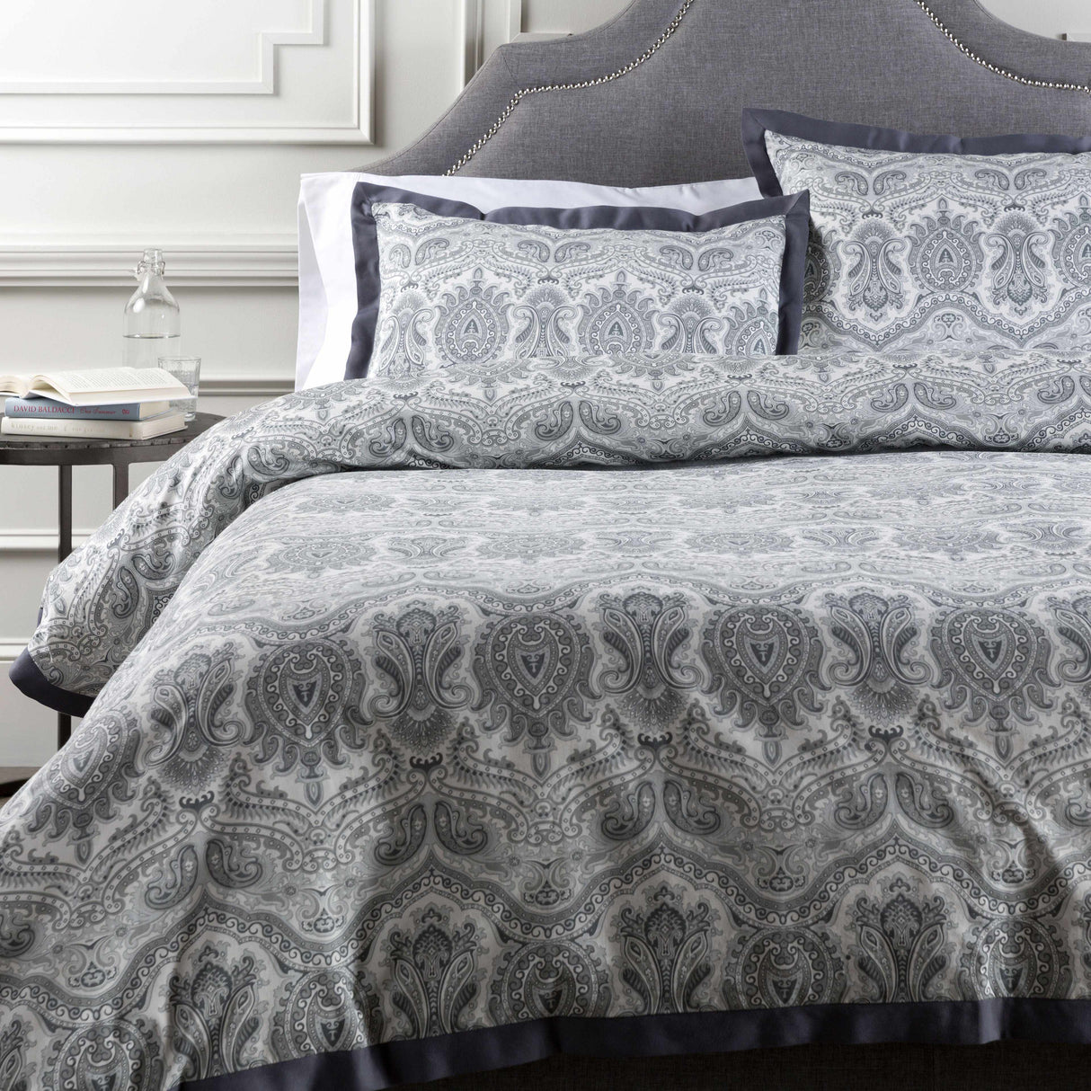 Lepoglava Light Gray Bedding