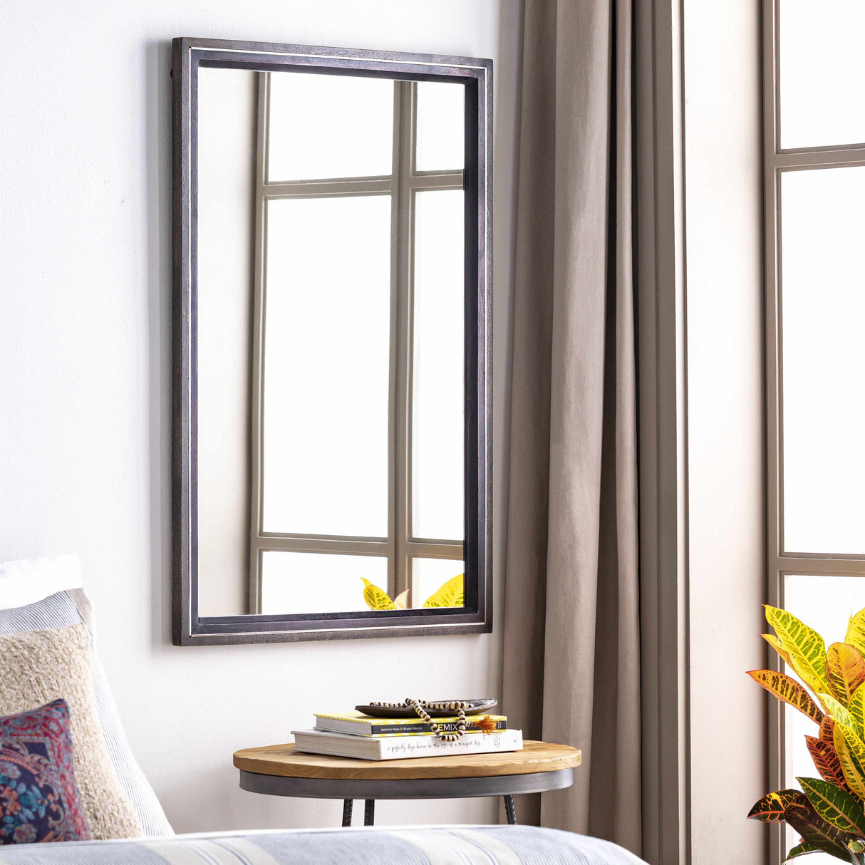 Breedeweg Modern Wall Mirror