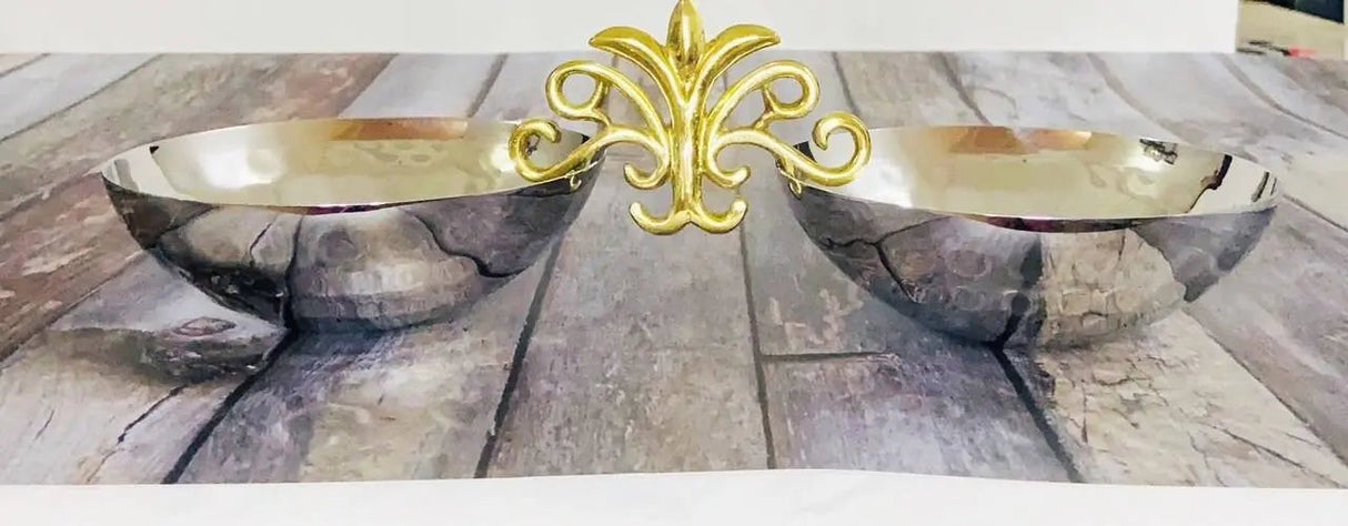 Hammered 2 Bowls with Leaf