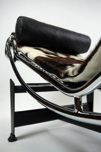 Le Corbusier Chaise Lounge (LC4) - Standard Black Leather