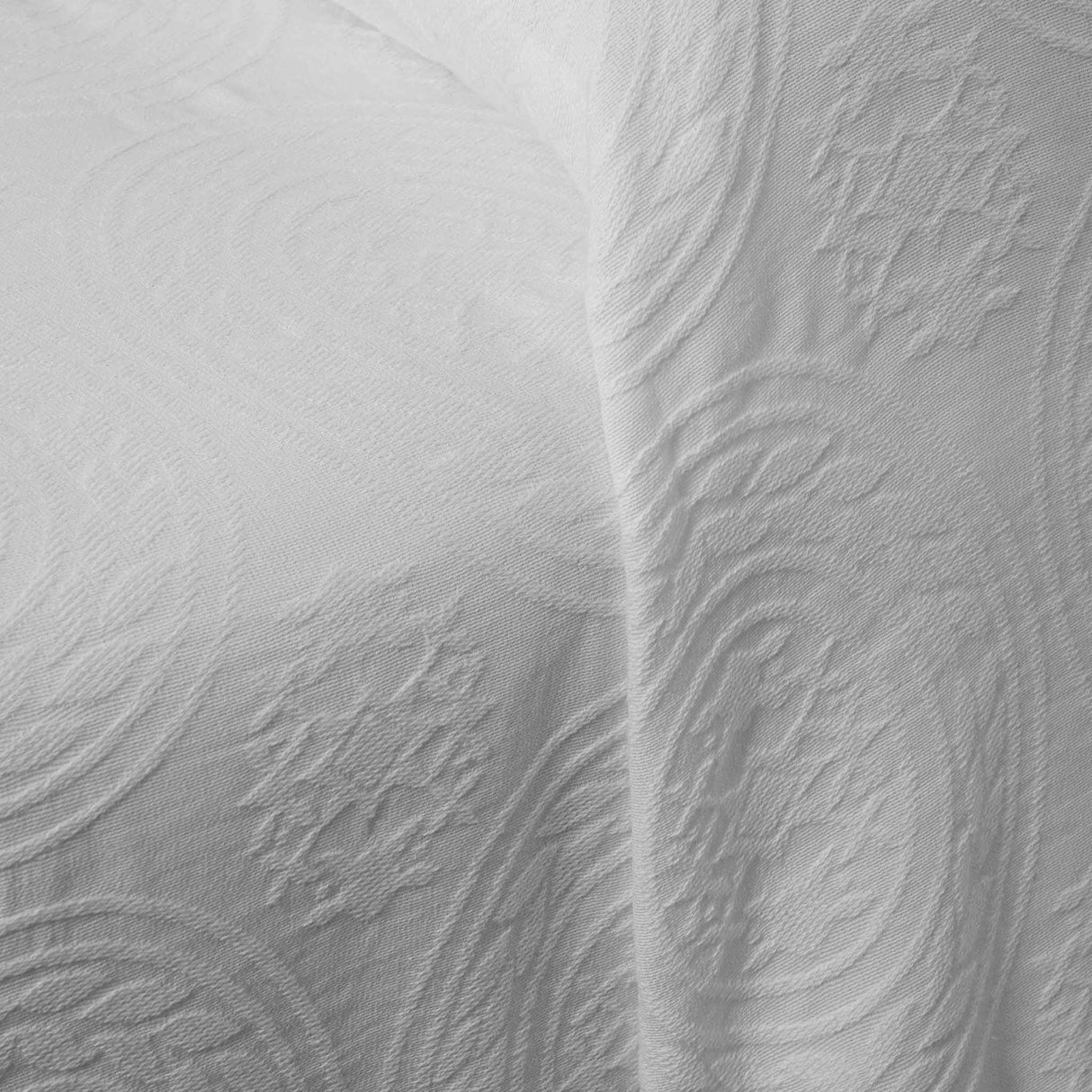 Medallion Jacquard Bedspreads