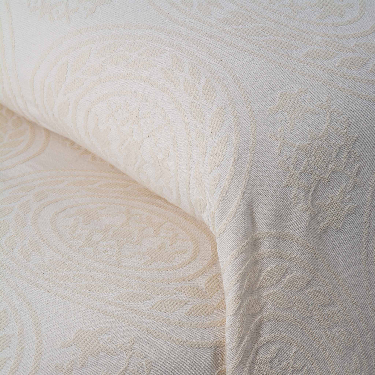 Medallion Jacquard Bedspreads