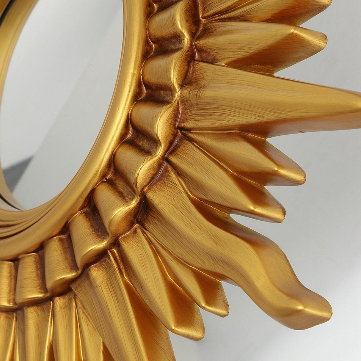 Modern Sunburst Golden Mirror Antiqued Casual Wall Decoration