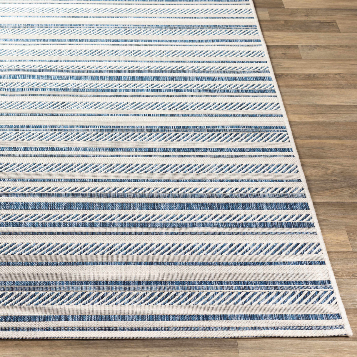 Olin White&Blue Striped Nordic Rug