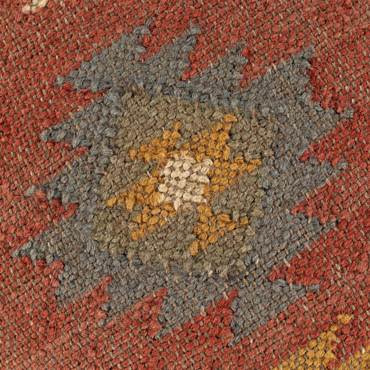 Huttschlag Dark Red Ottoman