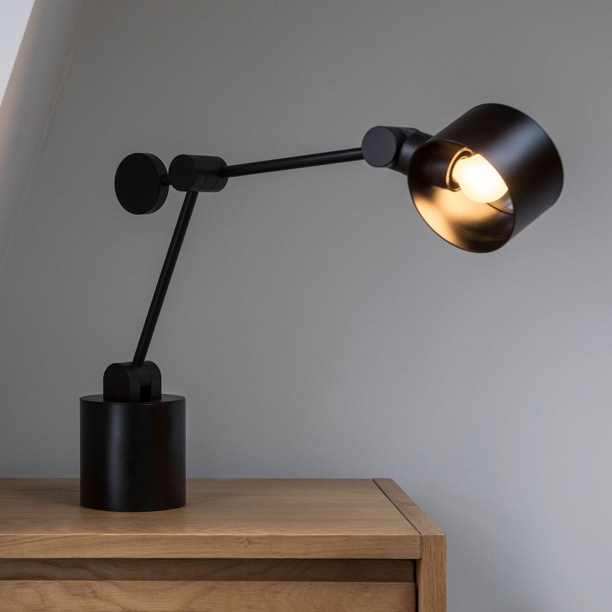 Porcelain I E12 LED Bulb