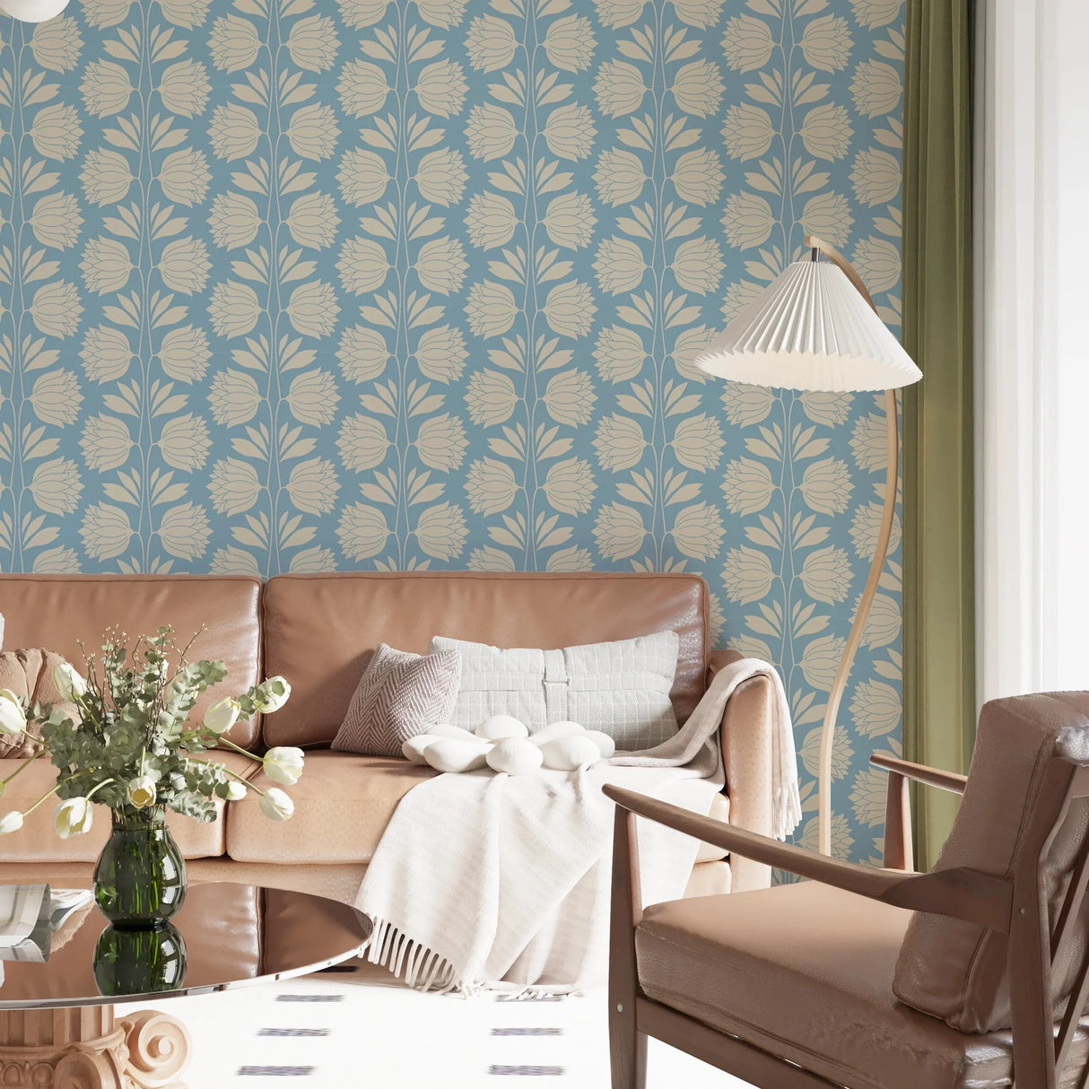 Blue Floral Vintage Wallpaper - Elegant Cream Flower Pattern