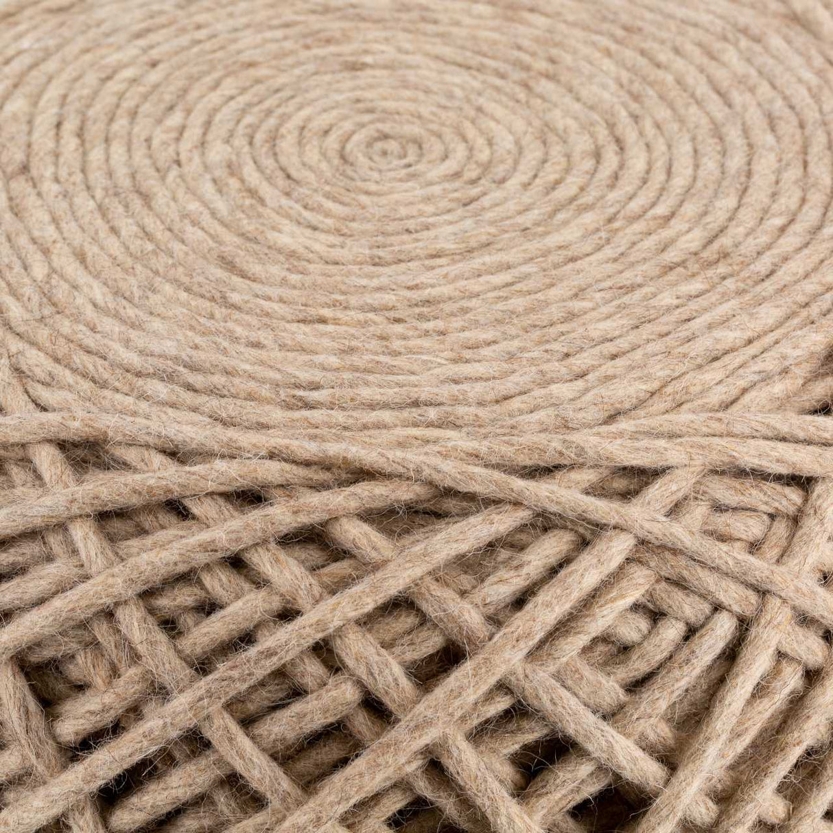 Reinsberg Wheat Pouf
