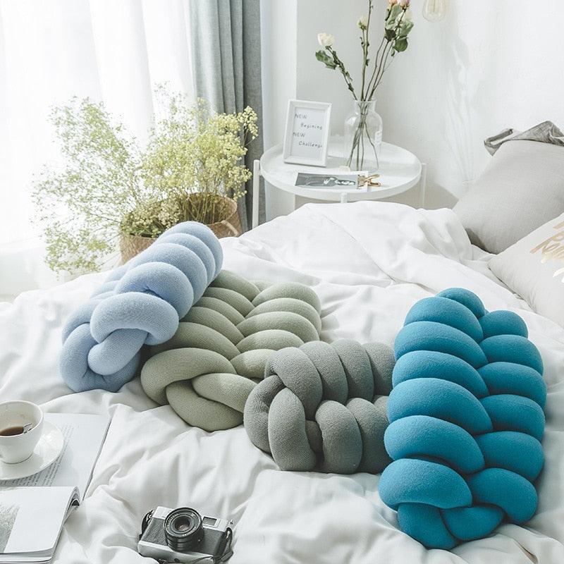 Cocoon Knot Pillow | Sage & Sill