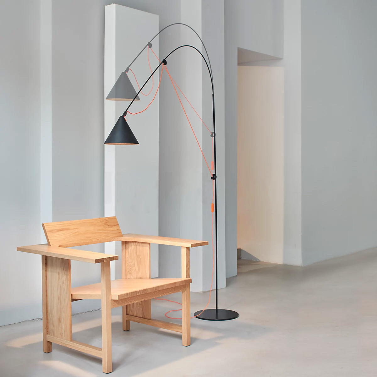 AYNO Floor Lamp