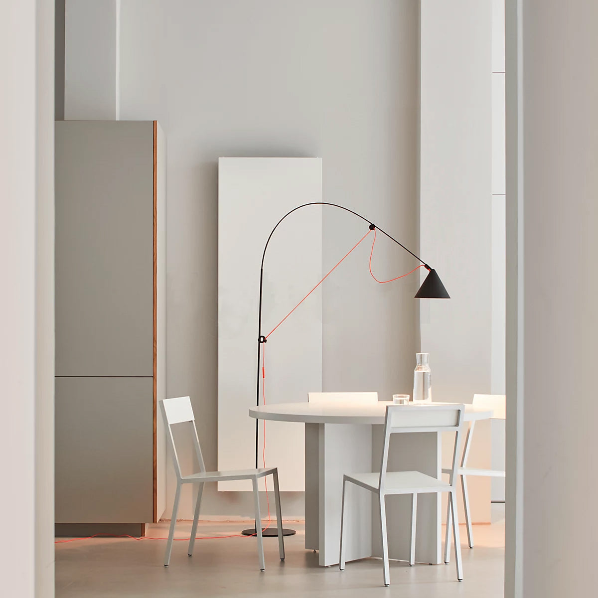 AYNO Floor Lamp