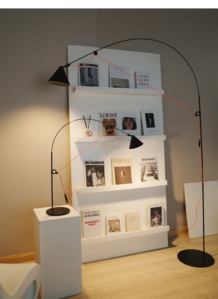 AYNO Floor Lamp