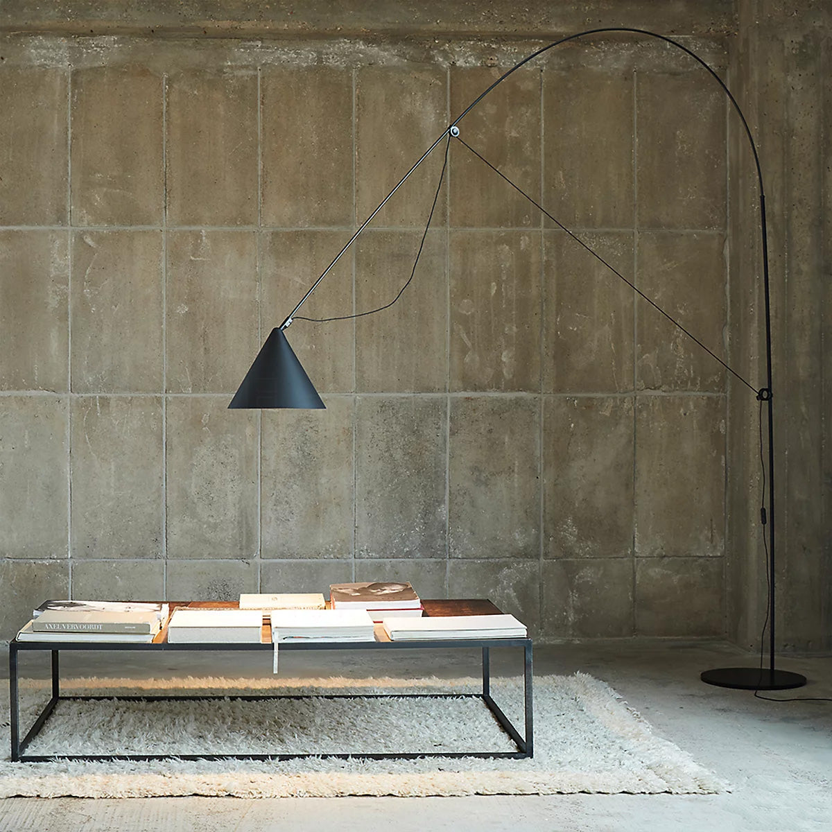 AYNO Floor Lamp