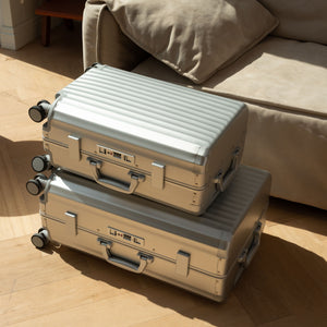 SPACE Aluminum Suitcase Silver