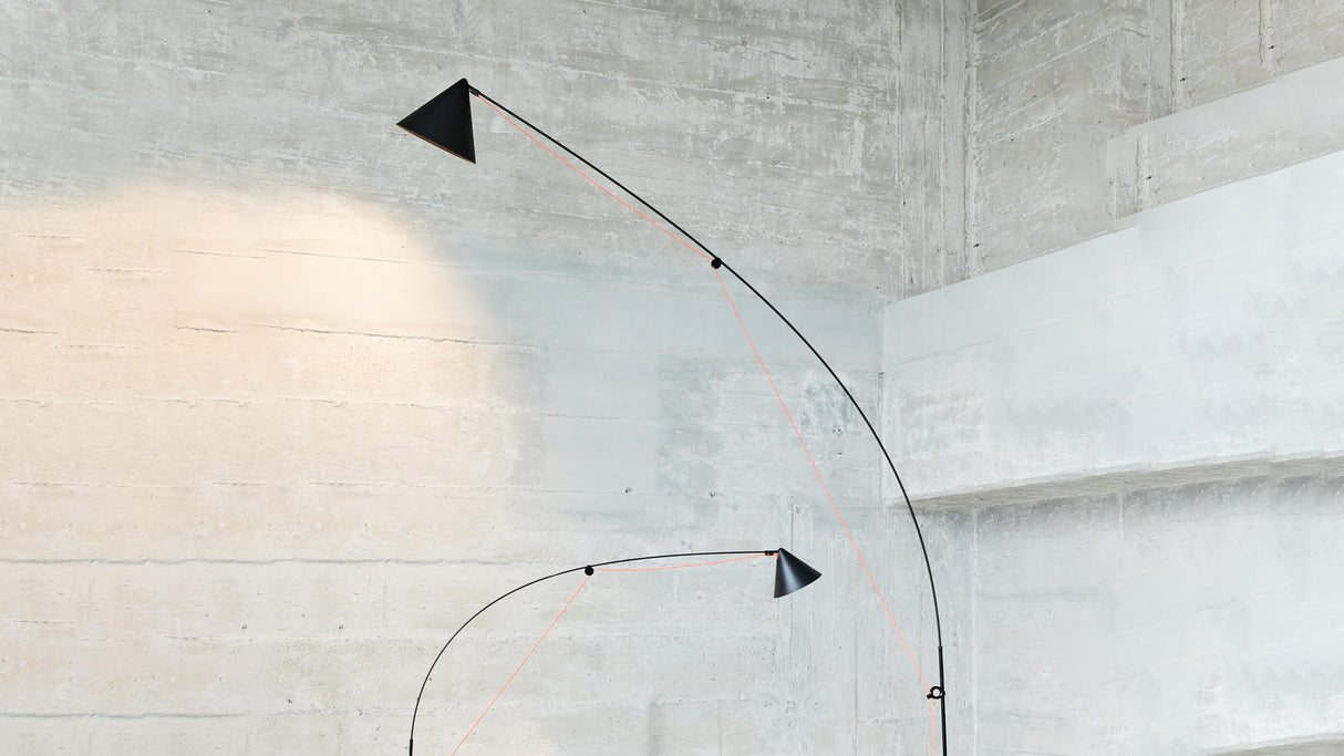 AYNO Floor Lamp
