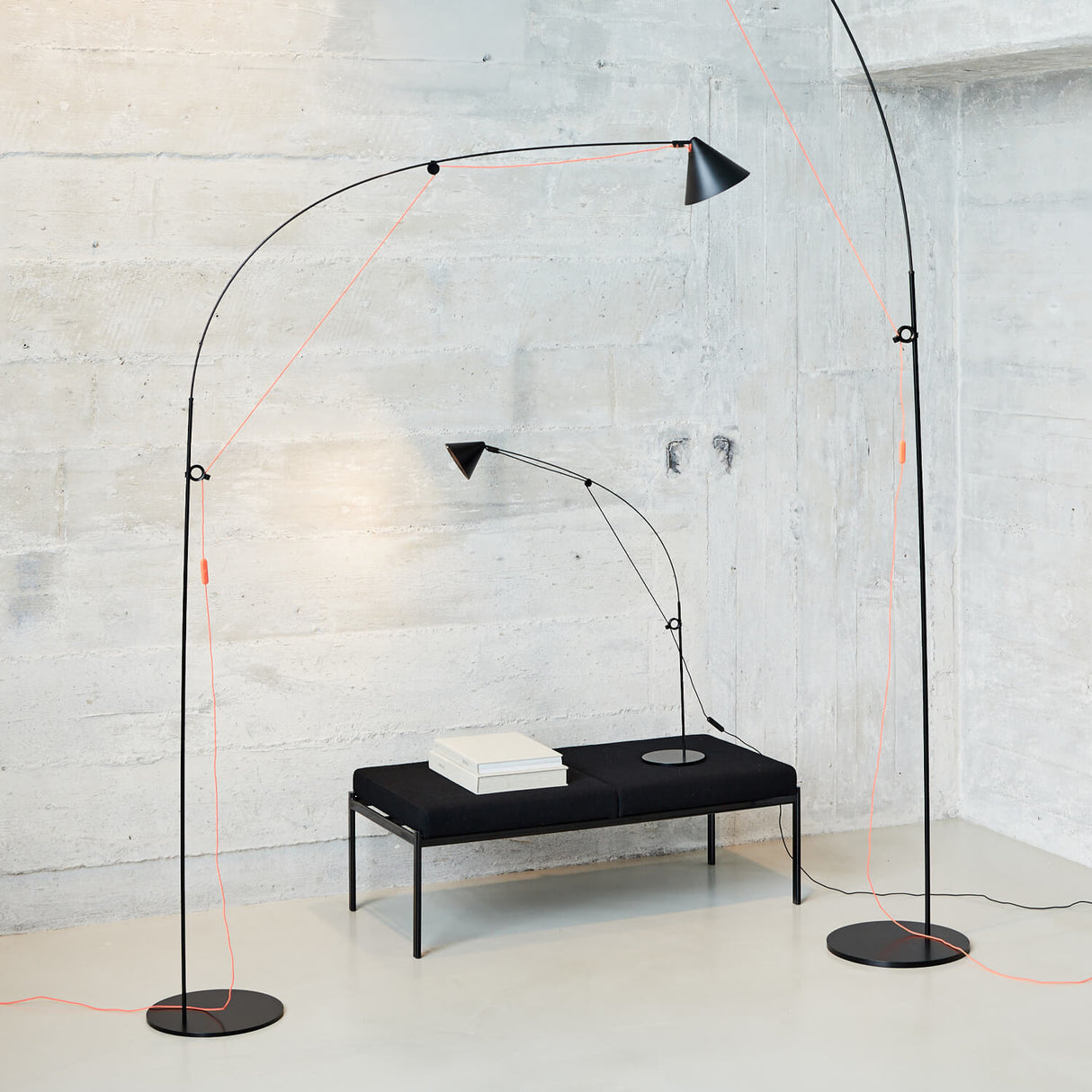 AYNO Floor Lamp