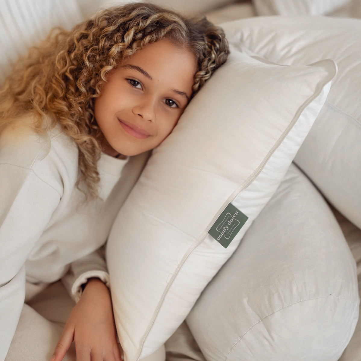 Bliss triple-chamber layered pillow