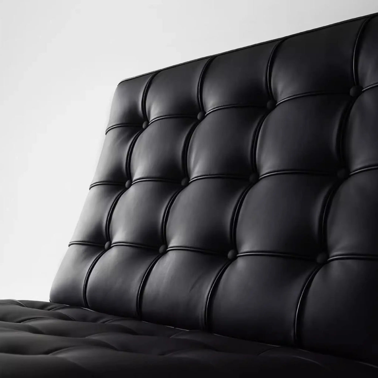 Barcelona Chair Set